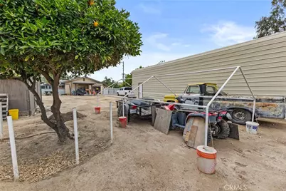 2761 Redlands, Perris, CA 92571 - Photo 42