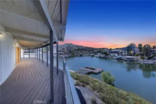 30199 Windward Dr, Canyon Lake, CA 92587 - Photo 4