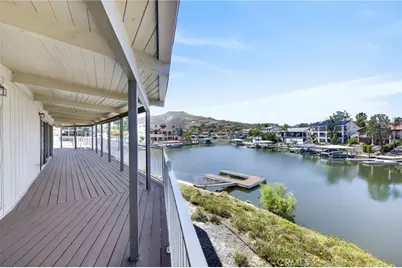 30199 Windward Drive, Canyon Lake, CA 92587 - Photo 2