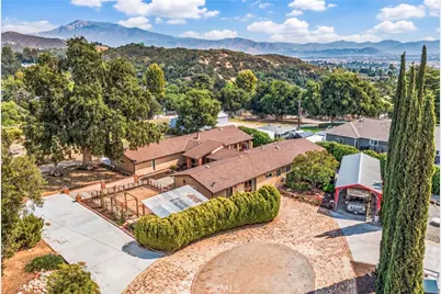 9312 Avenida Altura Bella, Cherry Valley, CA 92223 - Photo 2