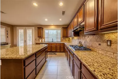 32564 Quiet Trail, Winchester, CA 92596 - Photo 10