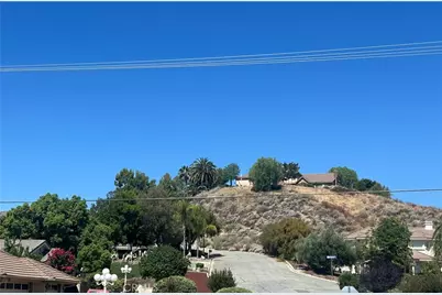 4020 Charlton Avenue, Hemet, CA 92544 - Photo 8