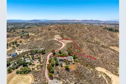 4020 Charlton Avenue, Hemet, CA 92544 - Photo 2