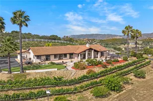 42371 Via De Los Fideos, Temecula, CA 92590 - Photo 58