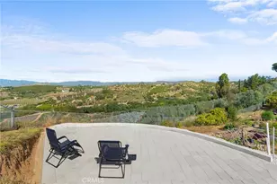 42371 Via De Los Fideos, Temecula, CA 92590 - Photo 12