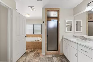 42371 Via De Los Fideos, Temecula, CA 92590 - Photo 52