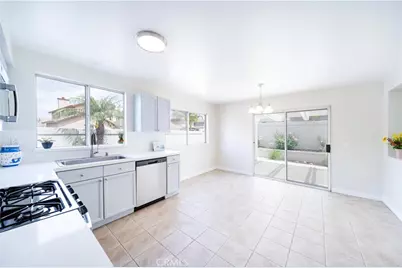 877 Willowcreek, Corona, CA 92878 - Photo 14