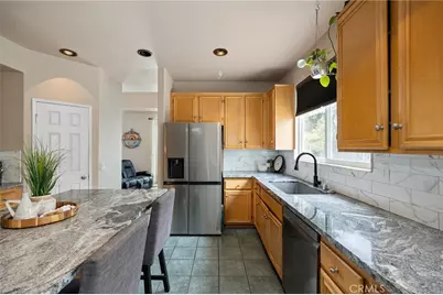 23926 Button Bush Court, Murrieta, CA 92562 - Photo 12