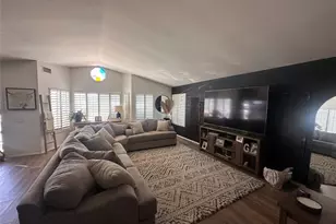 14335 Laurel Dr, Riverside, CA 92503 - Photo 4