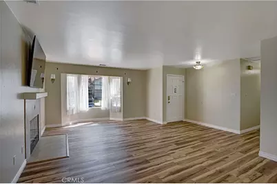 22196 Hoofbeat Way, Canyon Lake, CA 92587 - Photo 4