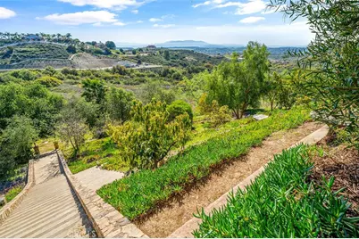 21128 Via Los Laureles, Murrieta, CA 92562 - Photo 50