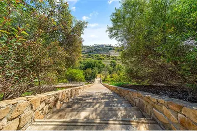 21128 Via Los Laureles, Murrieta, CA 92562 - Photo 56