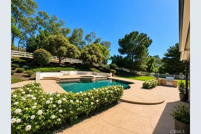 37626 Avenida La Cresta, Murrieta, CA 92562 - Photo 10
