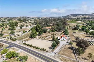 37626 Avenida La Cresta, Murrieta, CA 92562 - Photo 68