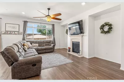 29100 Redwood, Menifee, CA 92584 - Photo 4