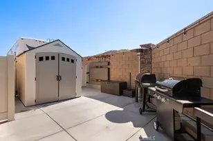 29100 Redwood, Menifee, CA 92584 - Photo 30