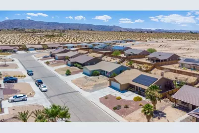 5228 Verenda, 29 Palms MCB, CA 92277 - Photo 38