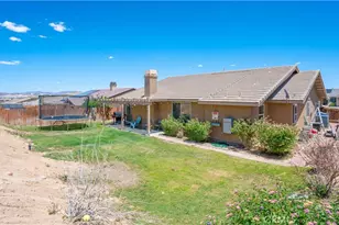 5228 Verenda, 29 Palms MCB, CA 92277 - Photo 34