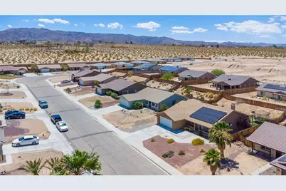 5228 Verenda, 29 Palms MCB, CA 92277 - Photo 38