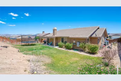 5228 Verenda, 29 Palms MCB, CA 92277 - Photo 34