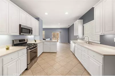 151 Ropango Way, Hemet, CA 92545 - Photo 8