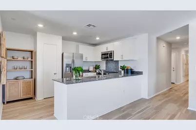 7503 Pitzer Avenue, Hesperia, CA 92345 - Photo 2