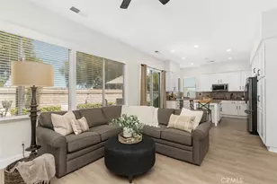 37672 Oxford Dr, Murrieta, CA 92562 - Photo 12
