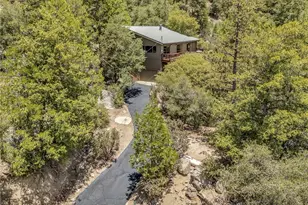 25360 Green Oaks Ct, Idyllwild, CA 92549 - Photo 2