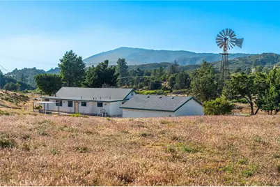 60861 Burnt Valley Road, Anza, CA 92539 - Photo 40