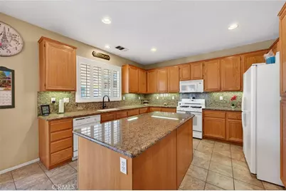 26110 Shady Brook, Murrieta, CA 92563 - Photo 4