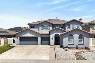 26110 Shady Brook, Murrieta, CA 92563 - Photo 2