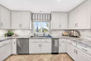 42942 Dawnwood, Murrieta, CA 92562 - Photo 16
