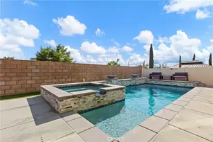 31409 Darlington Oak Dr, Winchester, CA 92596 - Photo 1