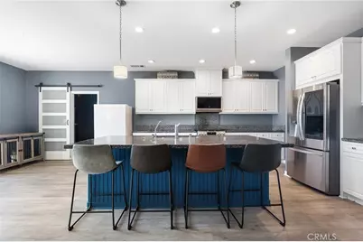 31409 Darlington Oak Drive, Winchester, CA 92596 - Photo 8