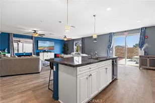 31409 Darlington Oak Dr, Winchester, CA 92596 - Photo 8