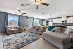 31409 Darlington Oak Dr, Winchester, CA 92596 - Photo 4