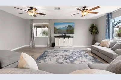 31409 Darlington Oak Drive, Winchester, CA 92596 - Photo 4