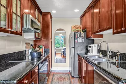 8640 Via Mallorca #B, La Jolla, CA 92037 - Photo 12