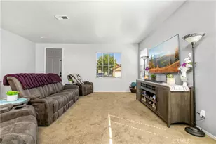 31652 Umbria Ln, Winchester, CA 92596 - Photo 6