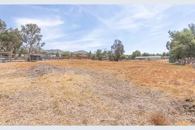 25340 Sultanas, Homeland, CA 92548 - Photo 22