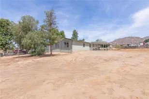 25340 Sultanas, Homeland, CA 92548 - Photo 24