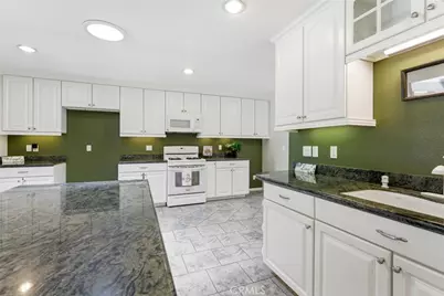 590 N Hemet Street, Hemet, CA 92544 - Photo 8