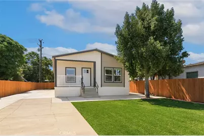 32850 Gregory Place, Lake Elsinore, CA 92530 - Photo 2