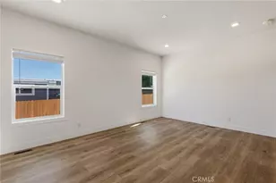 32850 Gregory Pl, Lake Elsinore, CA 92530 - Photo 6