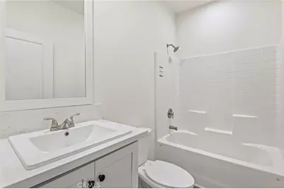 32850 Gregory Place, Lake Elsinore, CA 92530 - Photo 16
