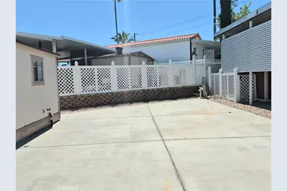 1295 S Cawston Avenue, Hemet, CA 92545 - Photo 4