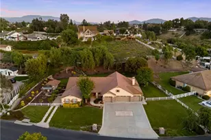 30175 Corte Coelho, Temecula, CA 92591 - Photo 2
