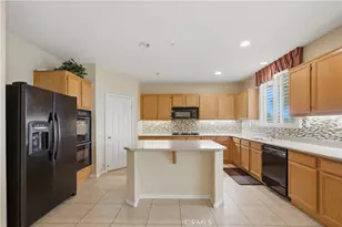7444 Sequoia Ln, Highland, CA 92346 - Photo 6