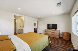 29318 Marblewood Ct, Winchester, CA 92596 - Photo 10