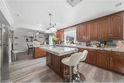 41215 Crest Dr, Hemet, CA 92544 - Photo 10